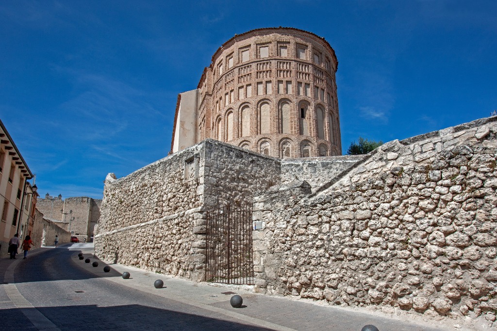 Iglesia Mudéjar y murallas de Cuéllar