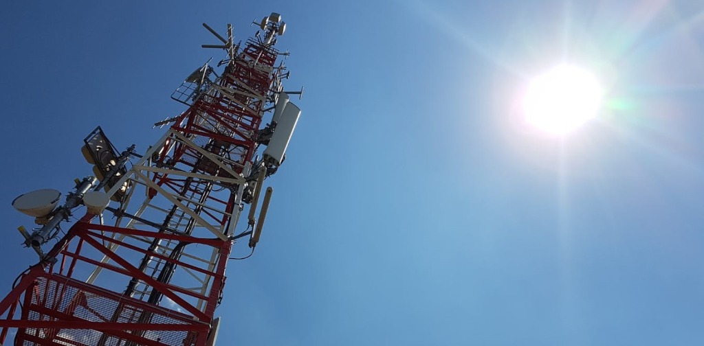 Torre de Telecomunicaciones y Emisión de Radio Villa